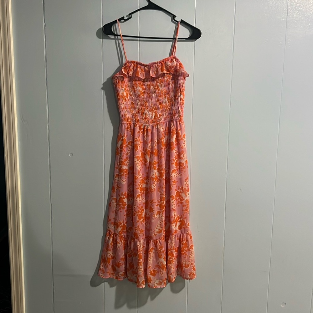 Sleeveless summer dress midi